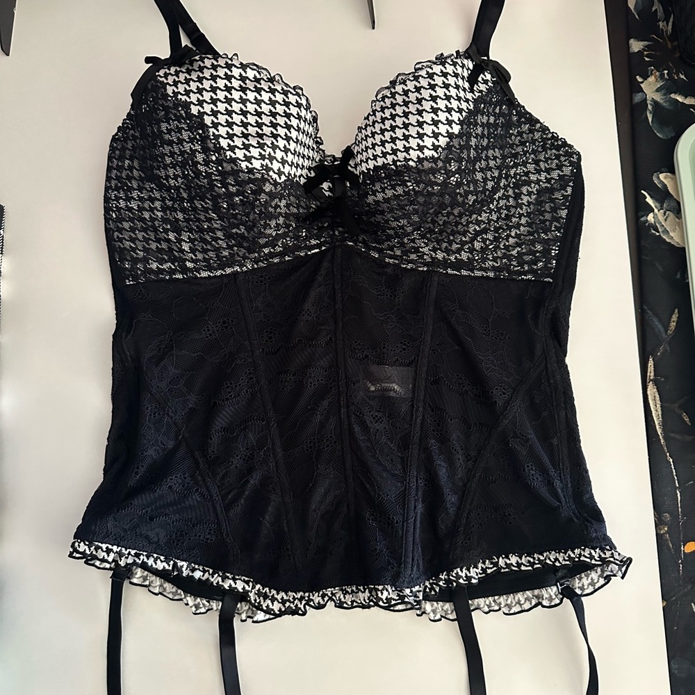 Torrid Houndstooth Lace Bustier Corset Top Sz 1 Black Gothic Lingerie